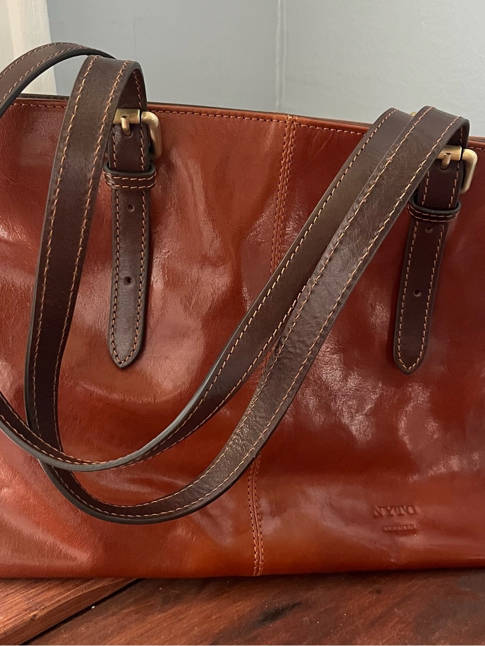 Women's Italian Leather Laptop Tote in Chestnut Brown